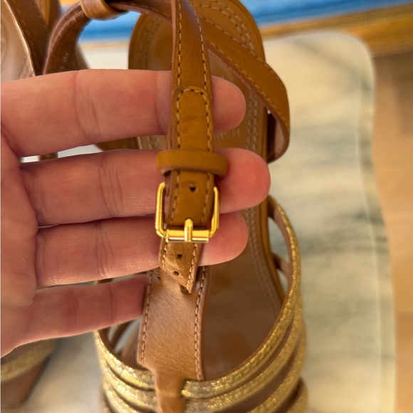Tory Burch Size 8 Camel Tan and Gold Strappy Heels Metallic Leather Sandal Shoes - Picture 7 of 15
